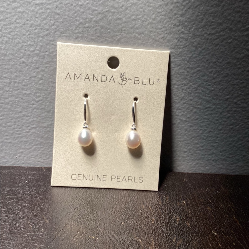 NWT Amanda Blu  Silver Pearl Drop Earrings